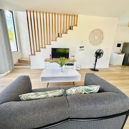 Into The Sea - Modern Home Close To The Beach Албион Екстериор снимка