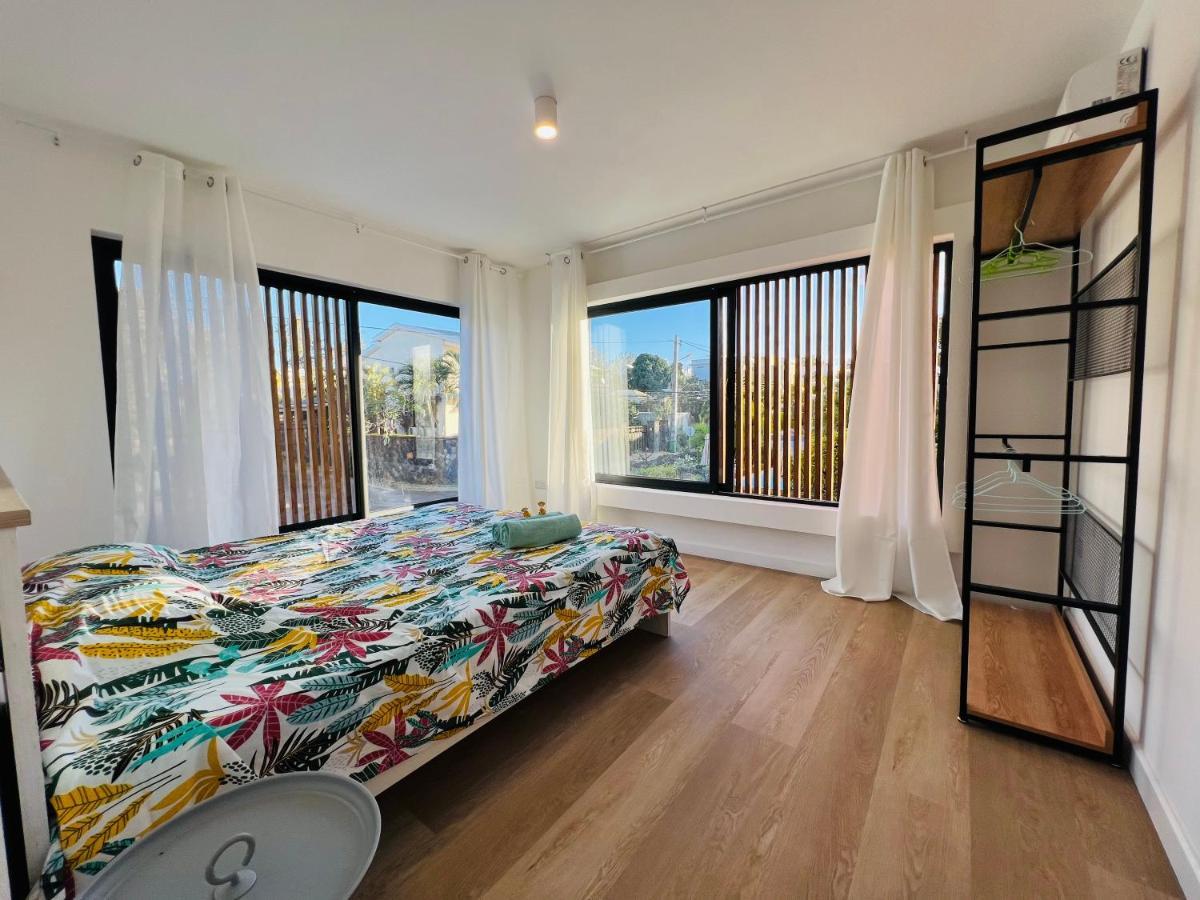 Into The Sea - Modern Home Close To The Beach Албион Екстериор снимка