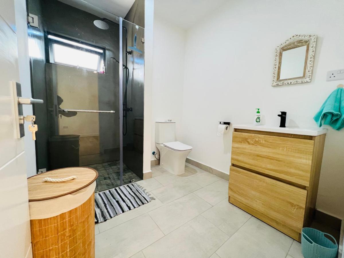 Into The Sea - Modern Home Close To The Beach Албион Екстериор снимка